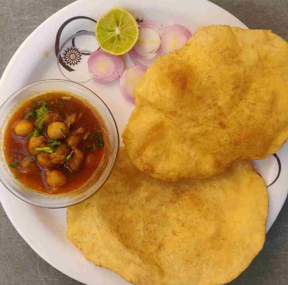 North Indian Vegetarian Cuisine: Bhatura Workshop
