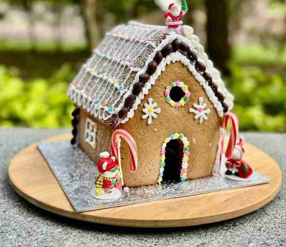 Christmas Gingerbread House